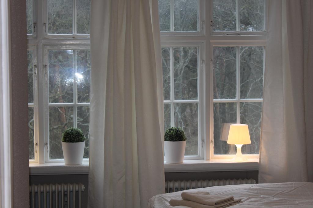 Vallarnas Bed & Breakfast Фалкенберг Стая снимка